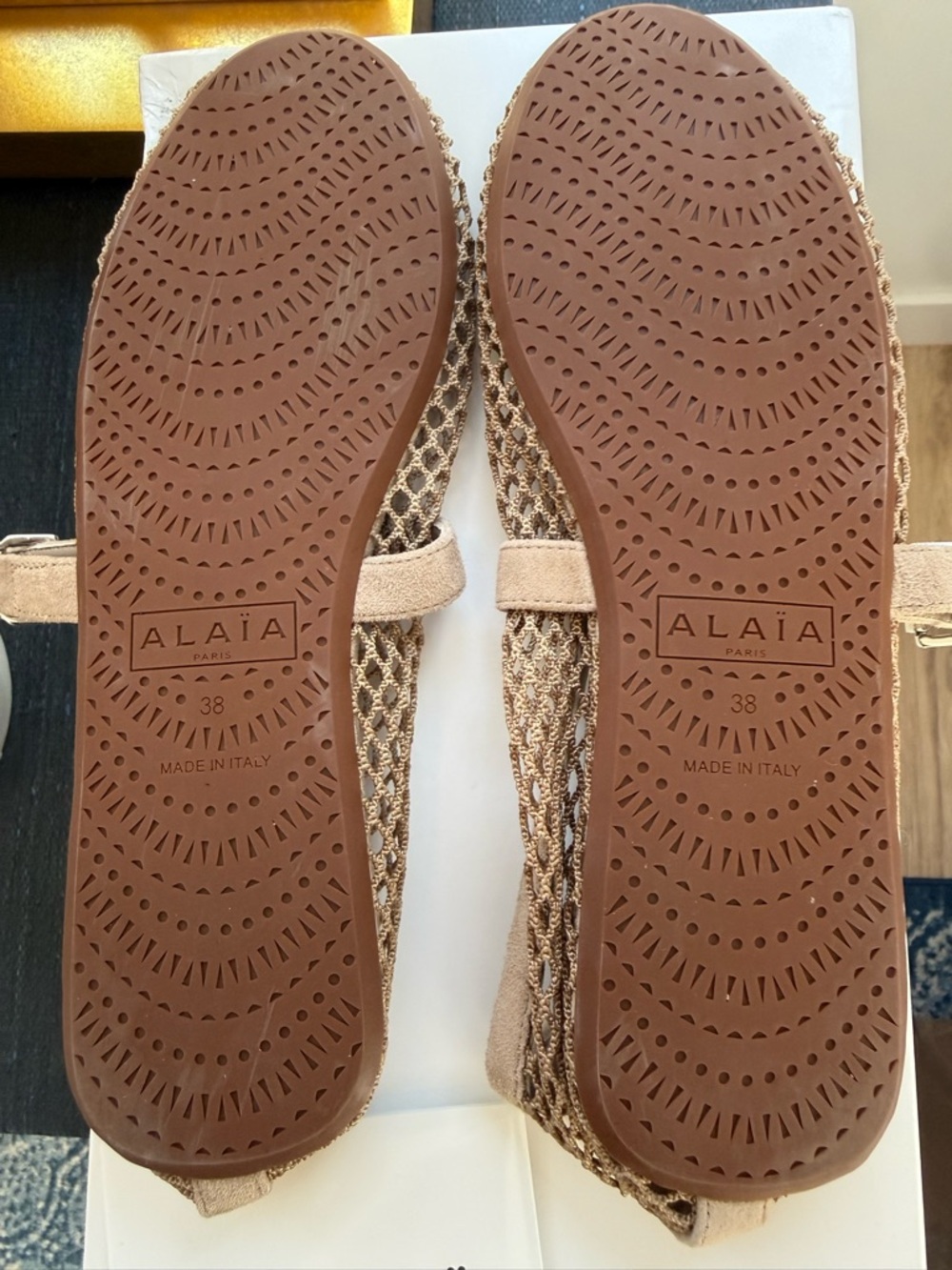 ALAÏA BALLET FLATS IN FISHNET Size 38 NWOB - Picture 9 of 9